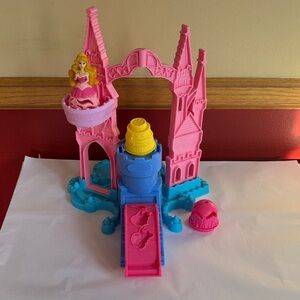 Play-Doh Disney Mix 'N Match Magical Designs Palace featuring Princess Aurora